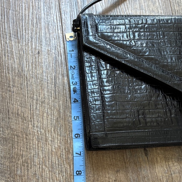 Vintage Frenchy of California Leather Clutch with Removable Strap! Very Chic! - Picture 13 of 13